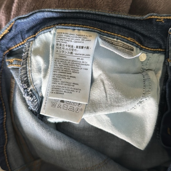 Levi's Jeans Classic Straight Jeans Womens size 28 (C3) - Picture 5 of 5